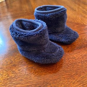 Baby gap booties NWOT